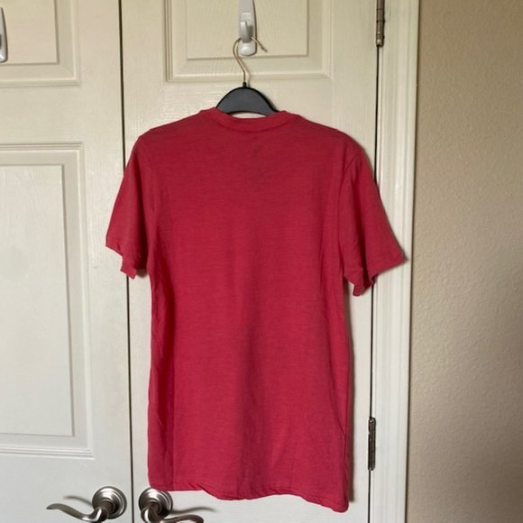 Elf Movie Will Ferrell OMG! Santa T Shirt Small Red Ripple Junction NWOT - Picture 5 of 7